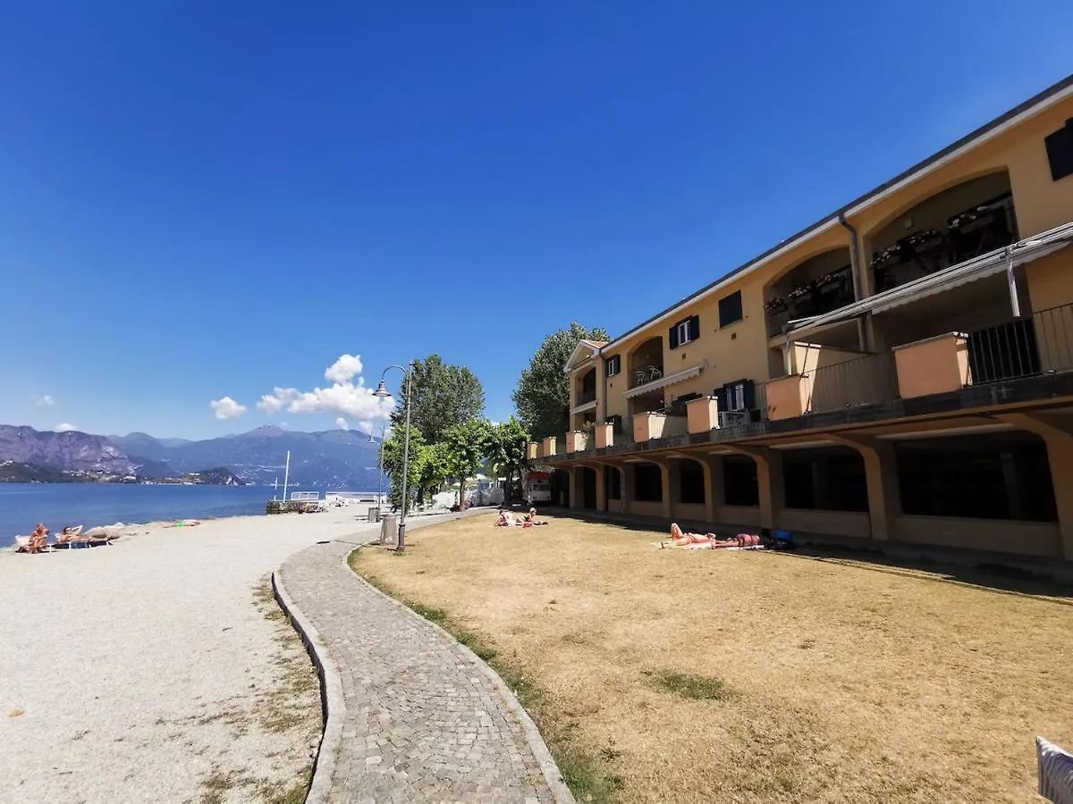 Grumo Beach By Design Studio Lierna Italie